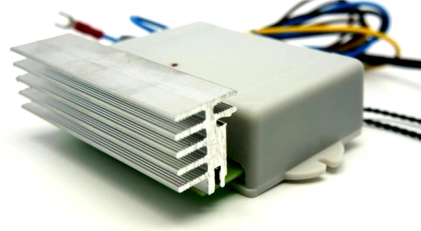 Регулятор давления конденсации SD-1/3U-5A (полупром)